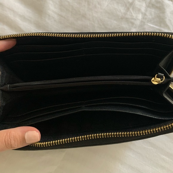 Michael Kors Wallet - Picture 3 of 3